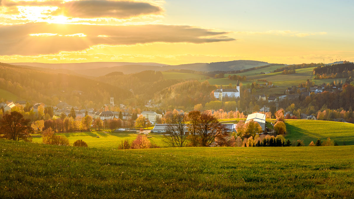 Sonnenuntergang über Neuhausen - Blick vom Goldhübel
